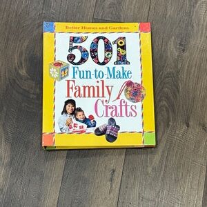 501 Fun-to-Make Family Crafts Book
